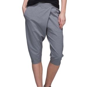 Lululemon retreat Yogi cropped pants gray 4